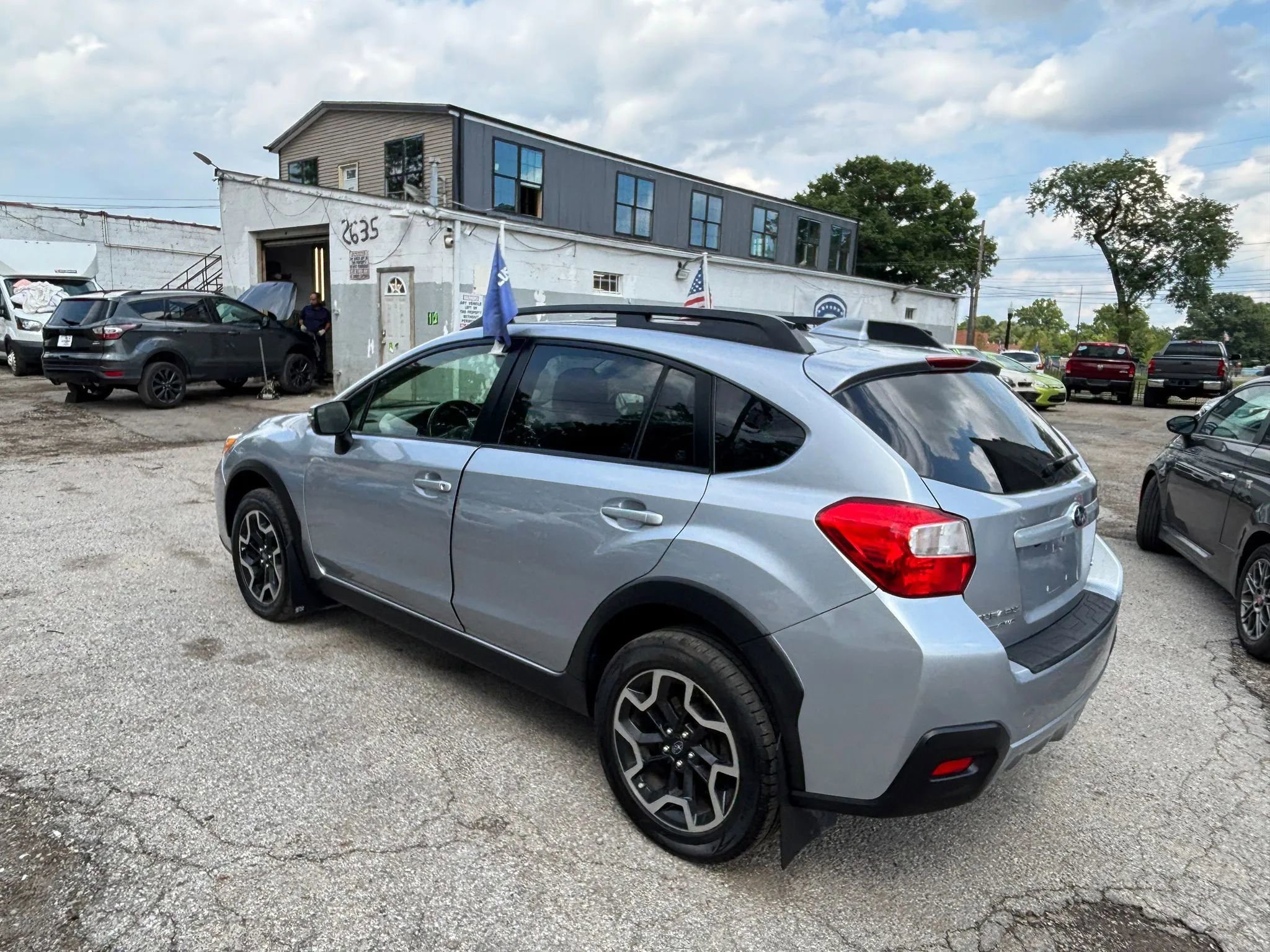 Used 2017 Subaru Crosstrek 2.0i Limited w/ Popular Package #2 image 7