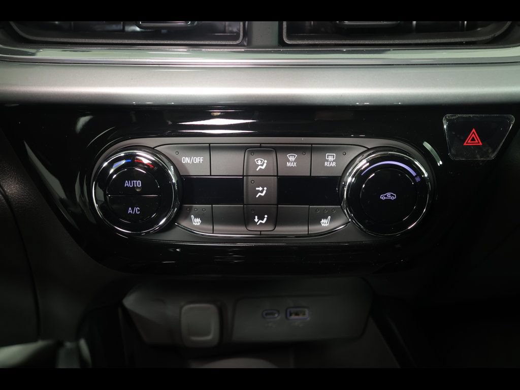 New 2026 Chevrolet Trax LT w/ Driver Confidence Package FWD image 11