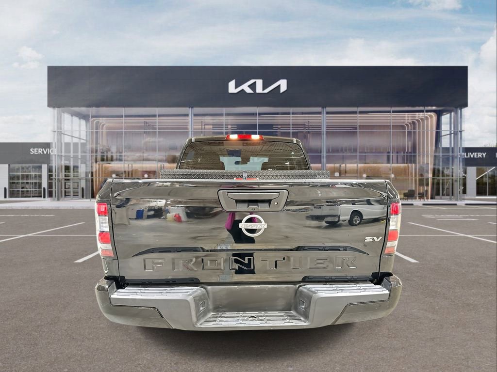 Used 2023 Nissan Frontier SV image 7