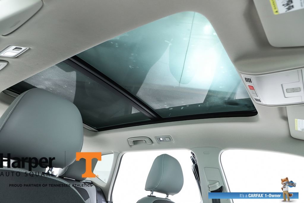 Used 2023 Volkswagen Taos SE w/ Panoramic Sunroof Package image 35