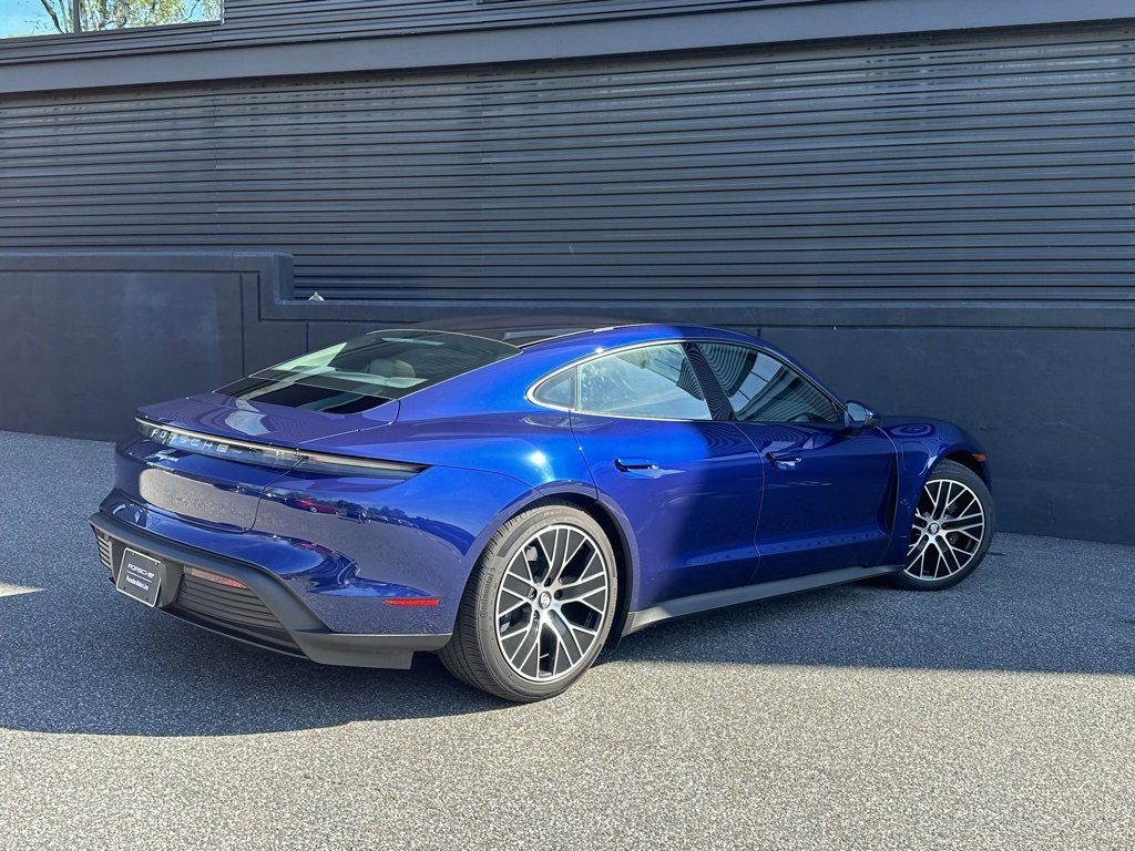 Certified 2022 Porsche Taycan image 10