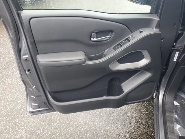 Used 2023 Nissan Frontier SV w/ SV Convenience Package image 14