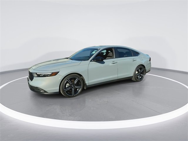 Used 2024 Honda Accord Sport image 4