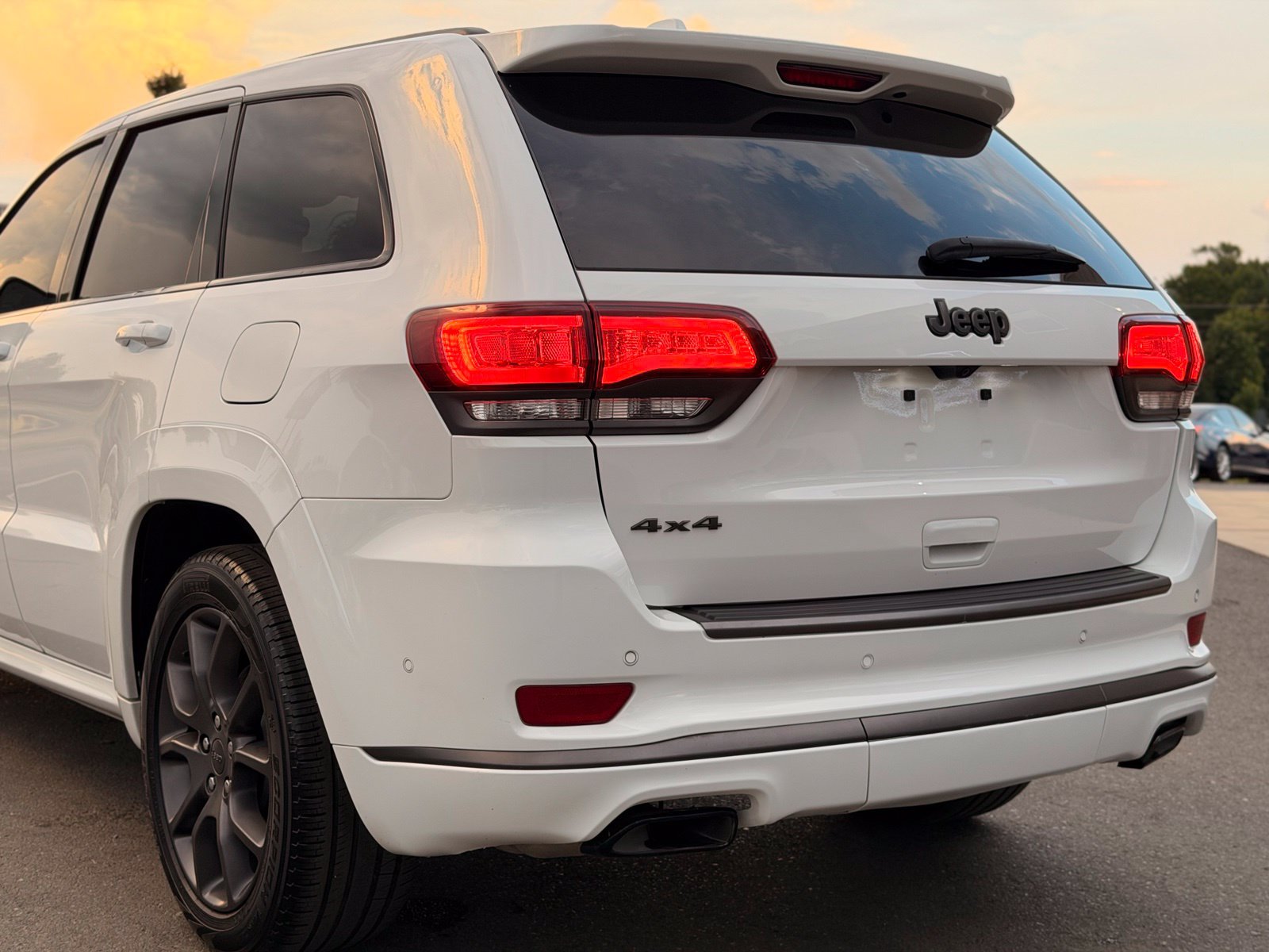 Used 2021 Jeep Grand Cherokee High Altitude AWD/4WD image 8