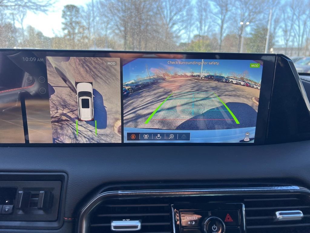 New 2025 Nissan Armada PRO-4X image 18