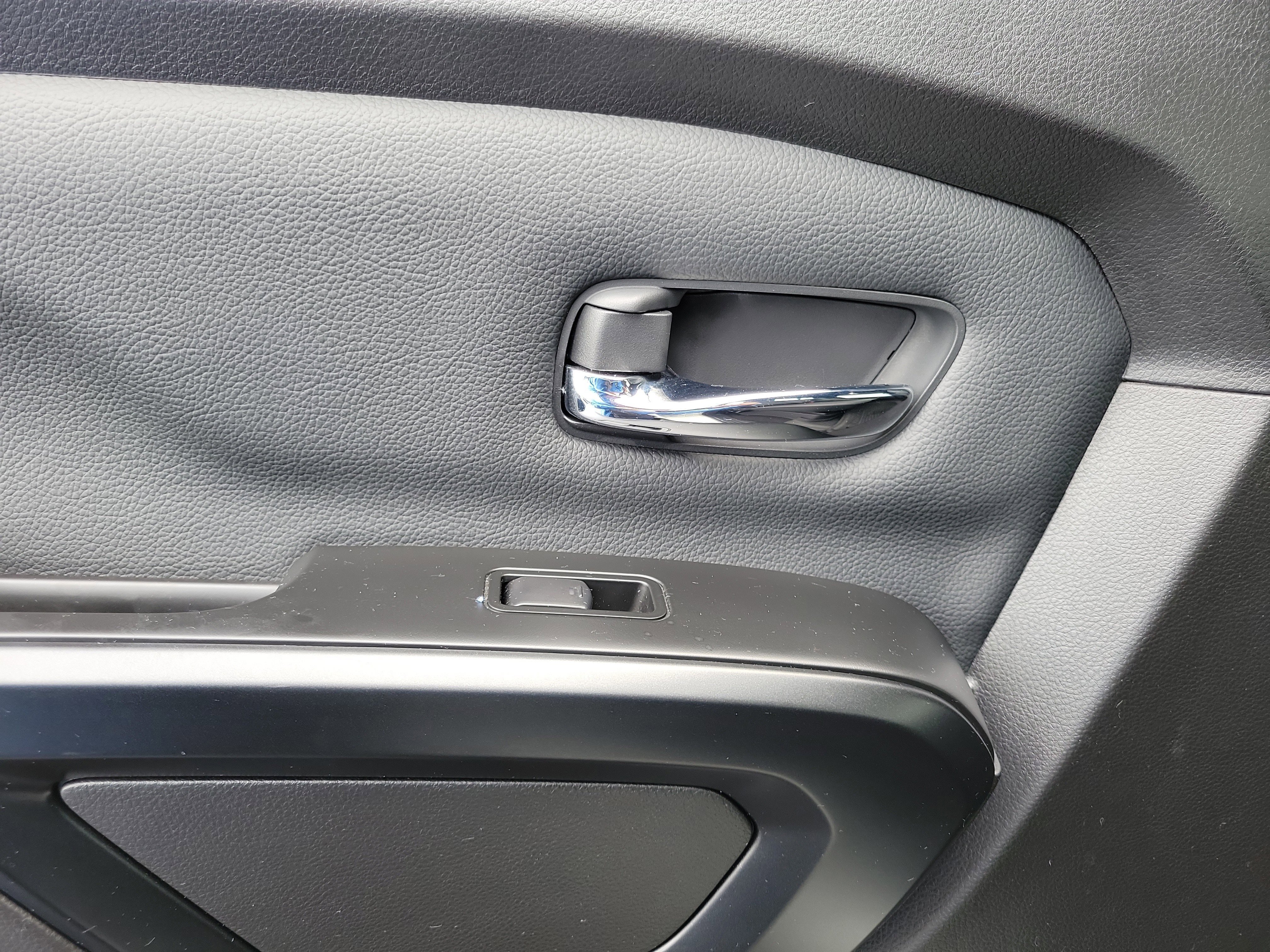 Used 2024 Nissan Titan PRO-4X w/ Off Road Protection Package image 12