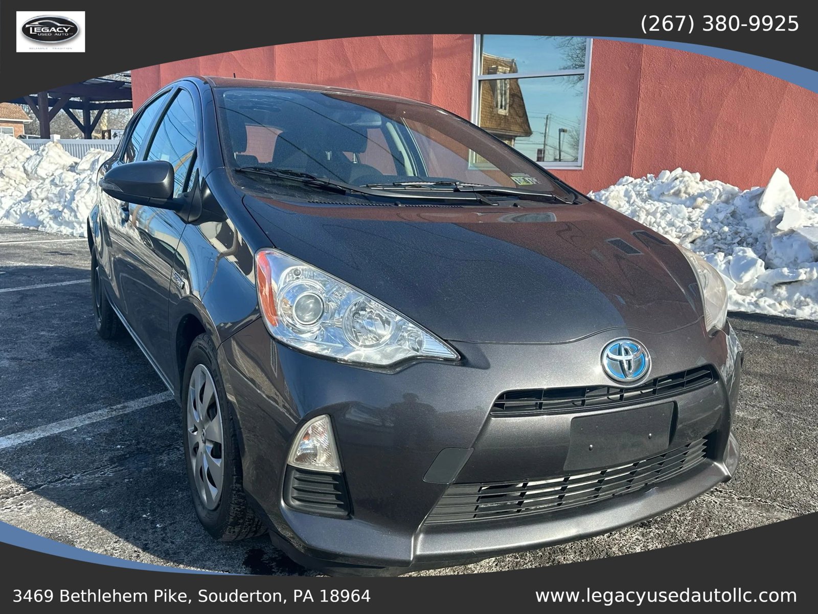 Used 2014 Toyota Prius C Two image 3