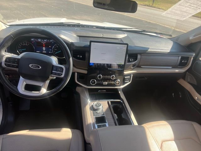 Used 2022 Ford Expedition Limited RWD image 8