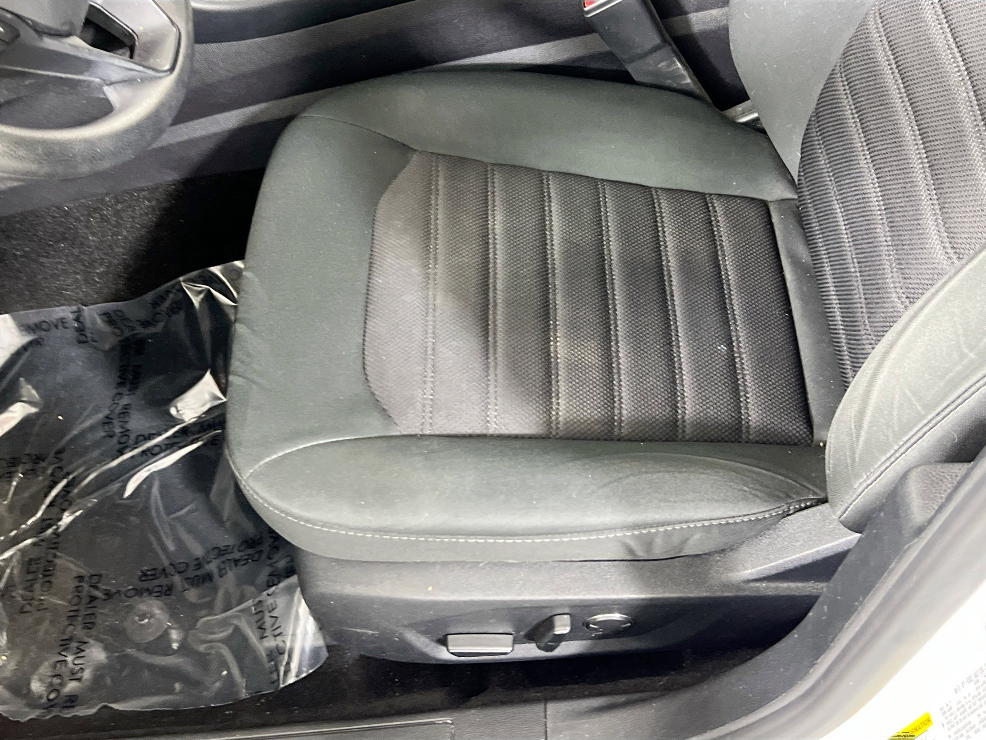 Used 2019 Ford Fusion SE FWD image 19