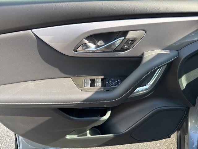 New 2025 Chevrolet Blazer LT w/ Midnight/Sport Edition image 8