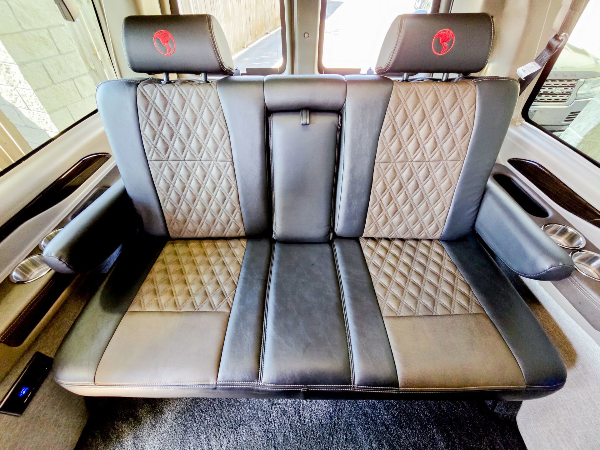 Used 2025 GMC Savana 2500 RWD image 45