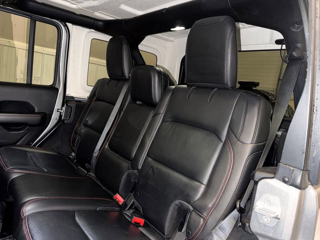 Used 2018 Jeep Wrangler Unlimited Rubicon image 18