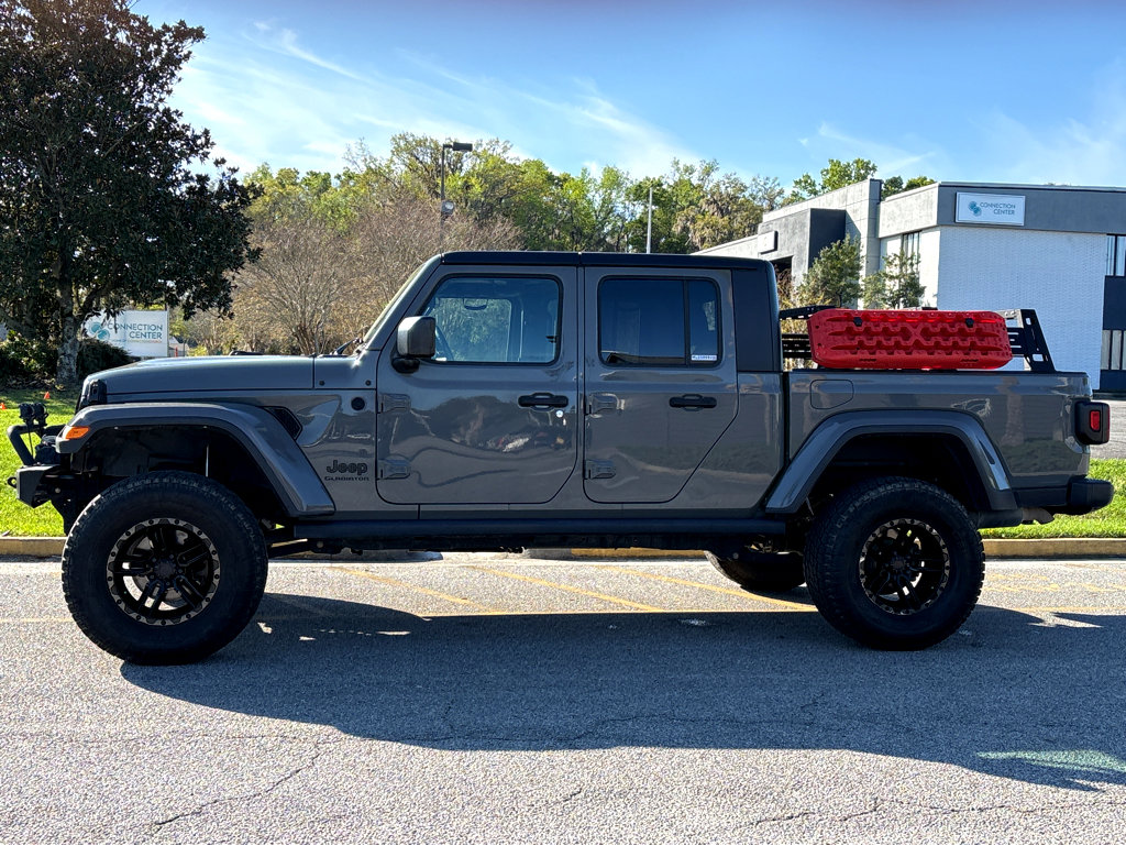 Used 2021 Jeep Gladiator Willys image 27