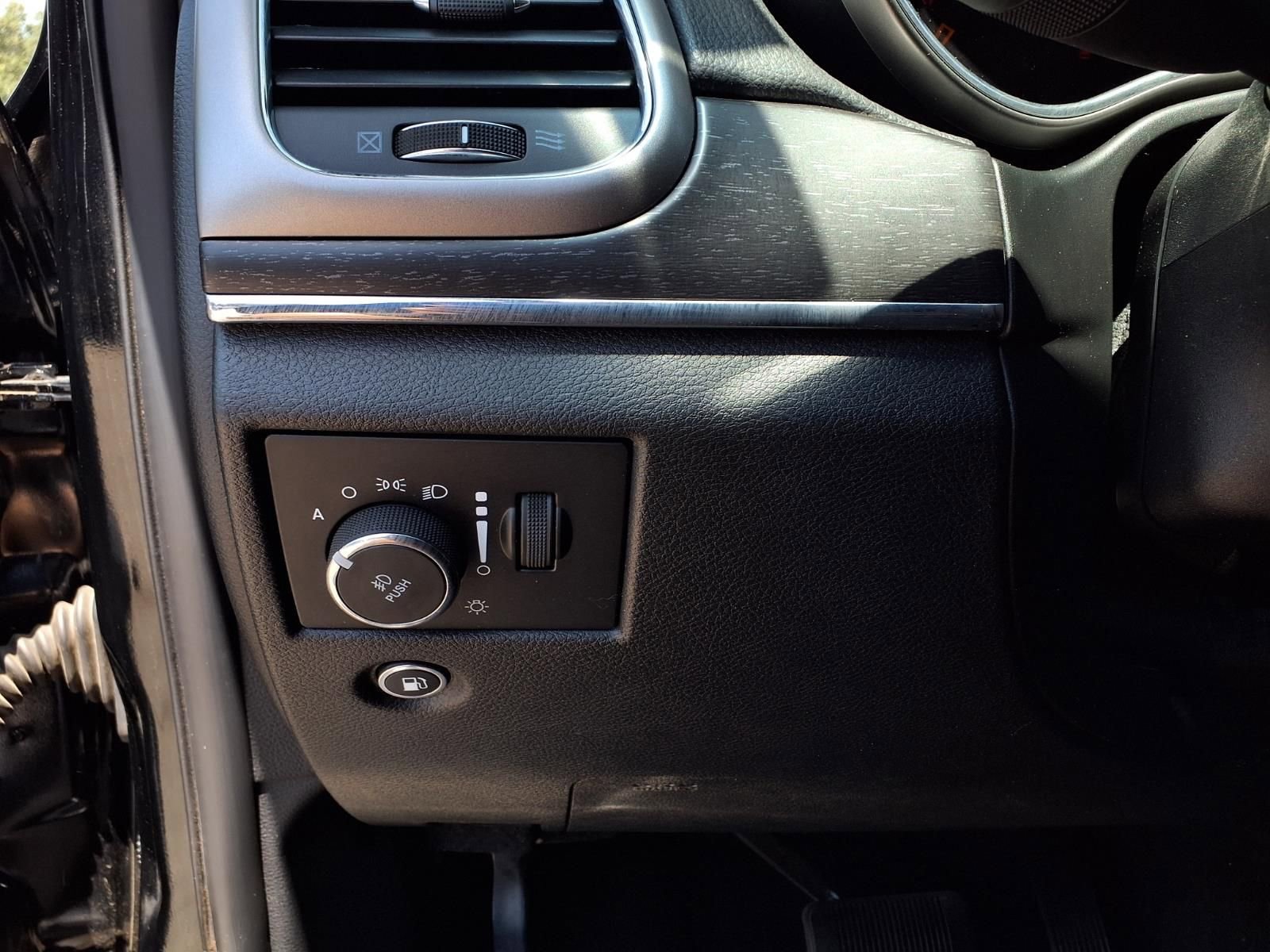 Used 2018 Jeep Grand Cherokee Limited RWD image 15