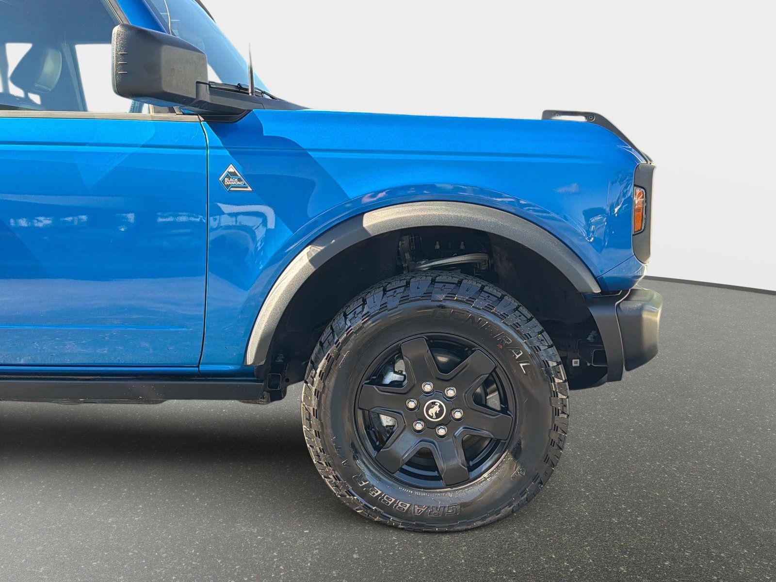 Used 2024 Ford Bronco Black Diamond image 19