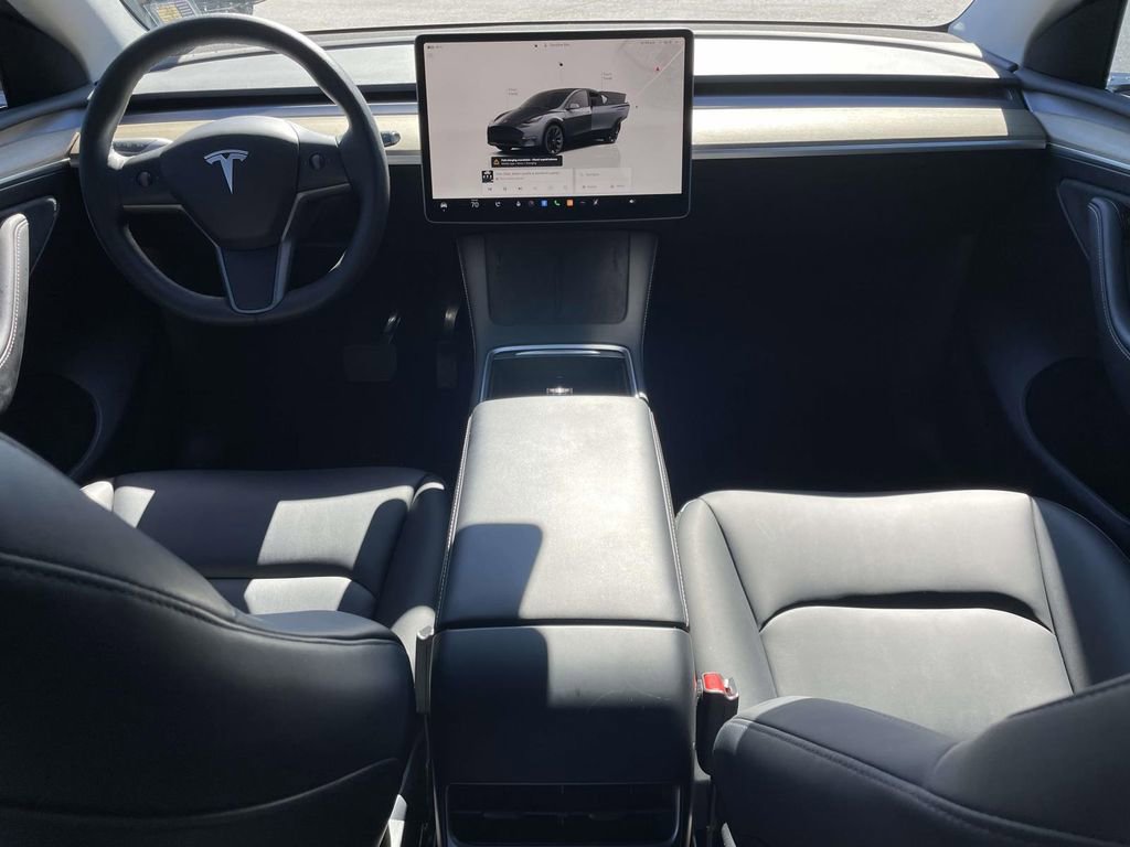 Used 2023 Tesla Model Y Long Range image 14
