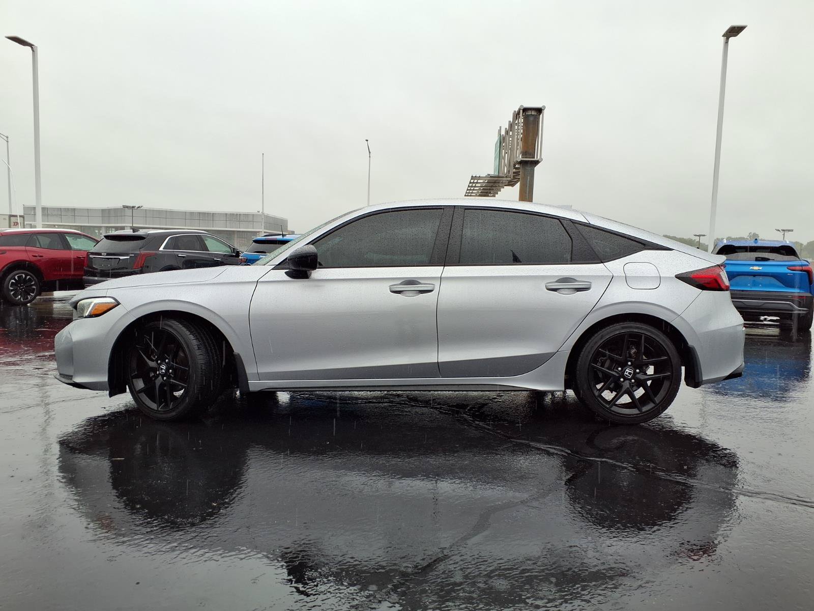 Used 2025 Honda Civic Sport image 25