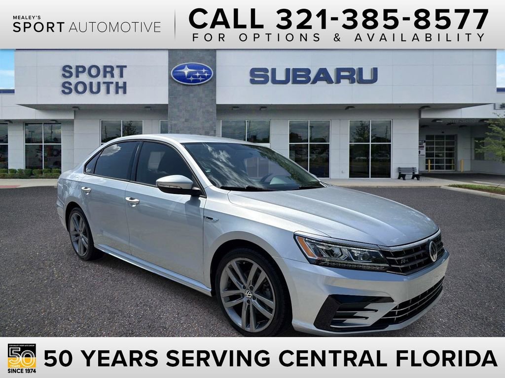 Used 2018 Volkswagen Passat 2.0T R-Line w/ R-Line Lighting Package FWD image 1