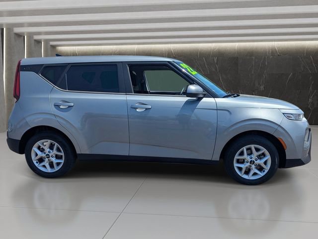 Used 2022 Kia Soul LX w/ Technology Package FWD image 7