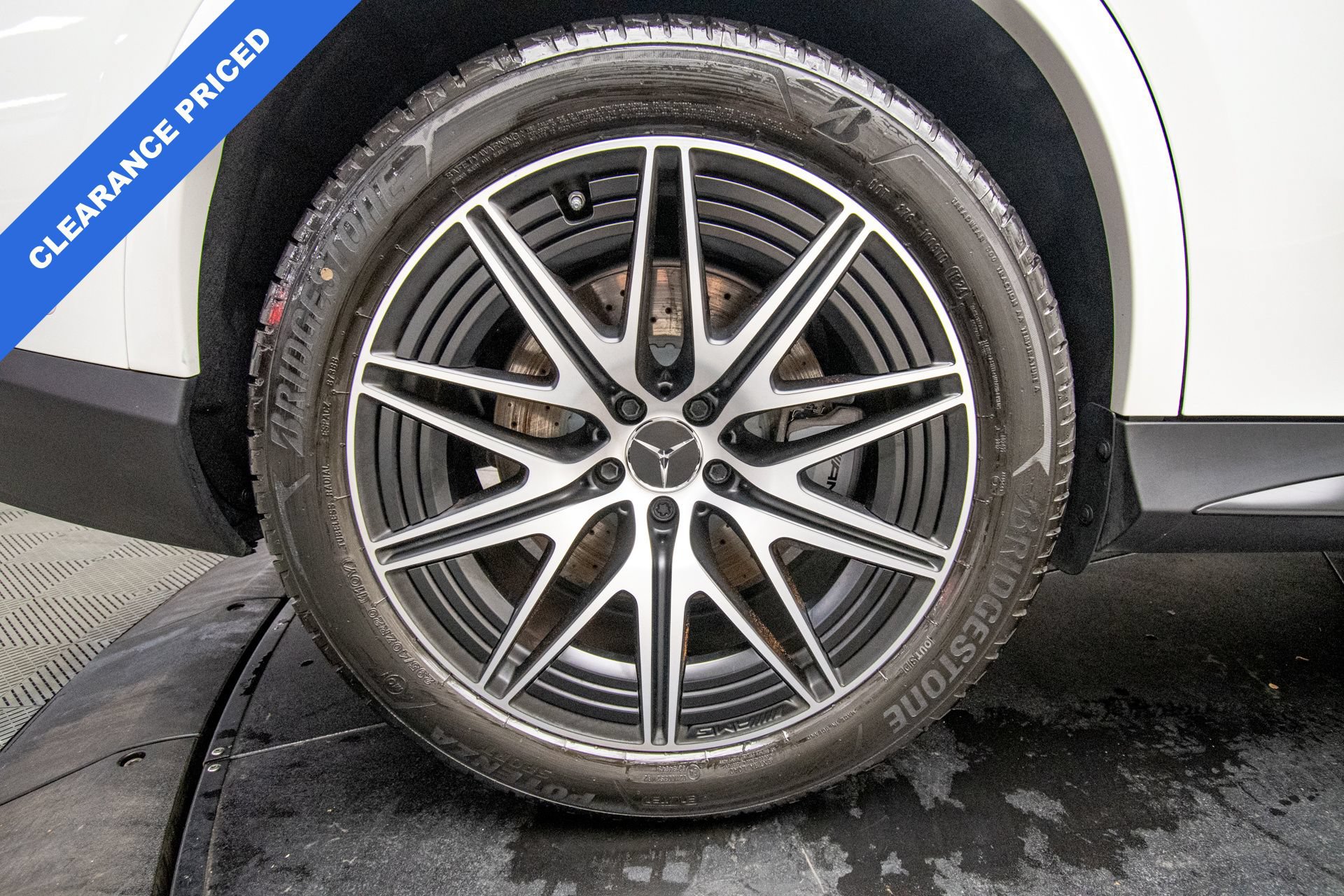 Used 2025 Mercedes-Benz GLC 43 AMG 4MATIC image 38