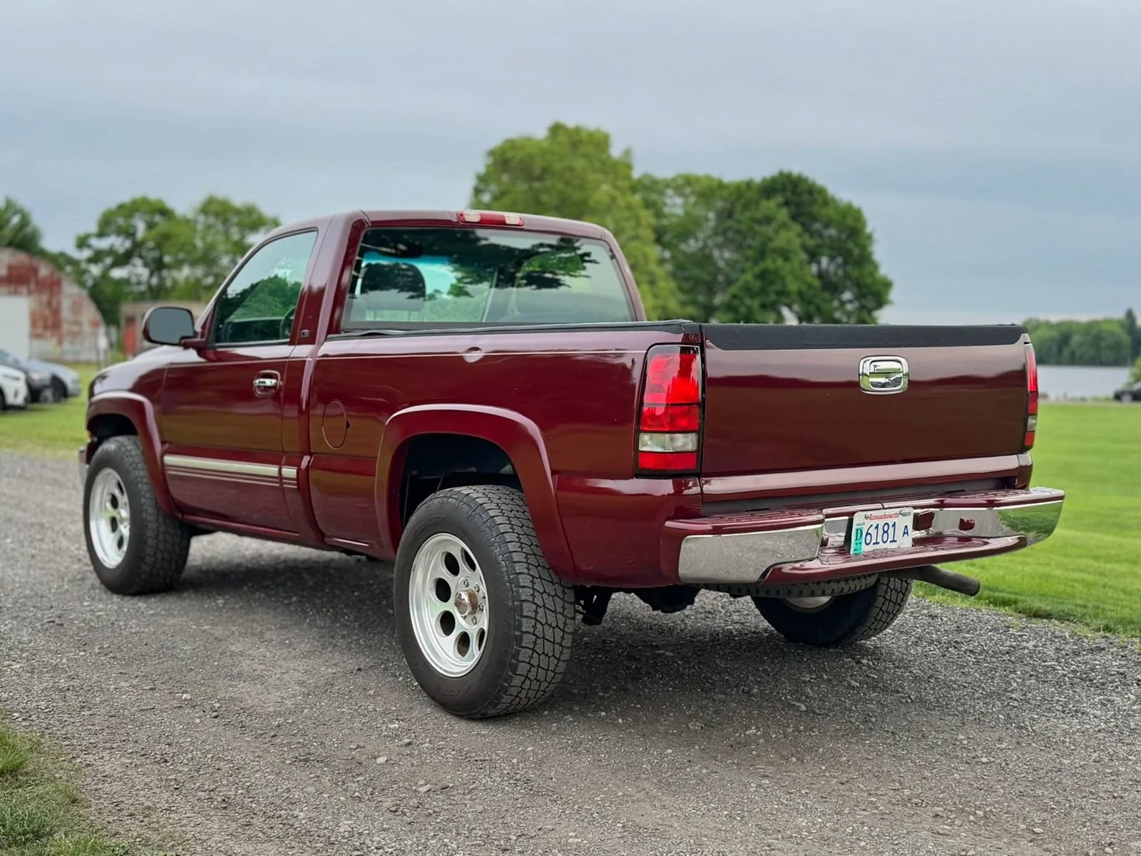 Used 2001 Chevrolet Silverado 1500 LS w/ Off-Road Chassis Pkg AWD/4WD image 18