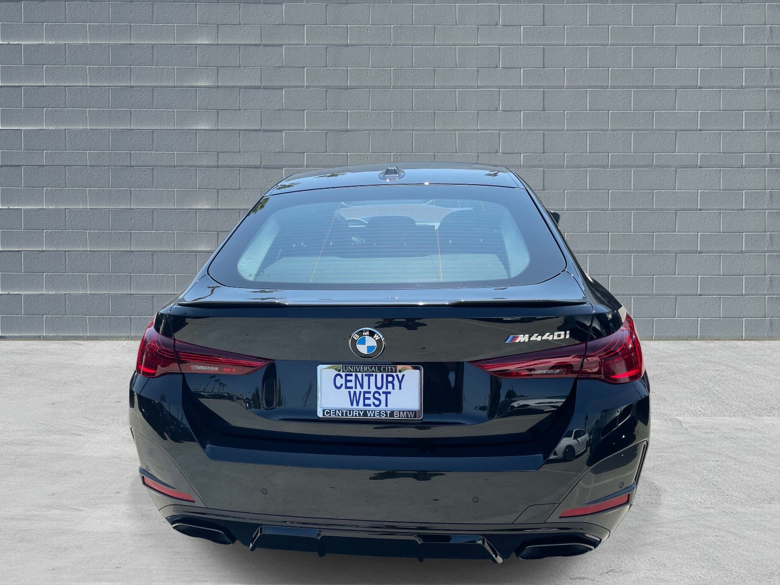 New 2026 BMW M440i w/ M Carbon Exterior Package RWD image 4
