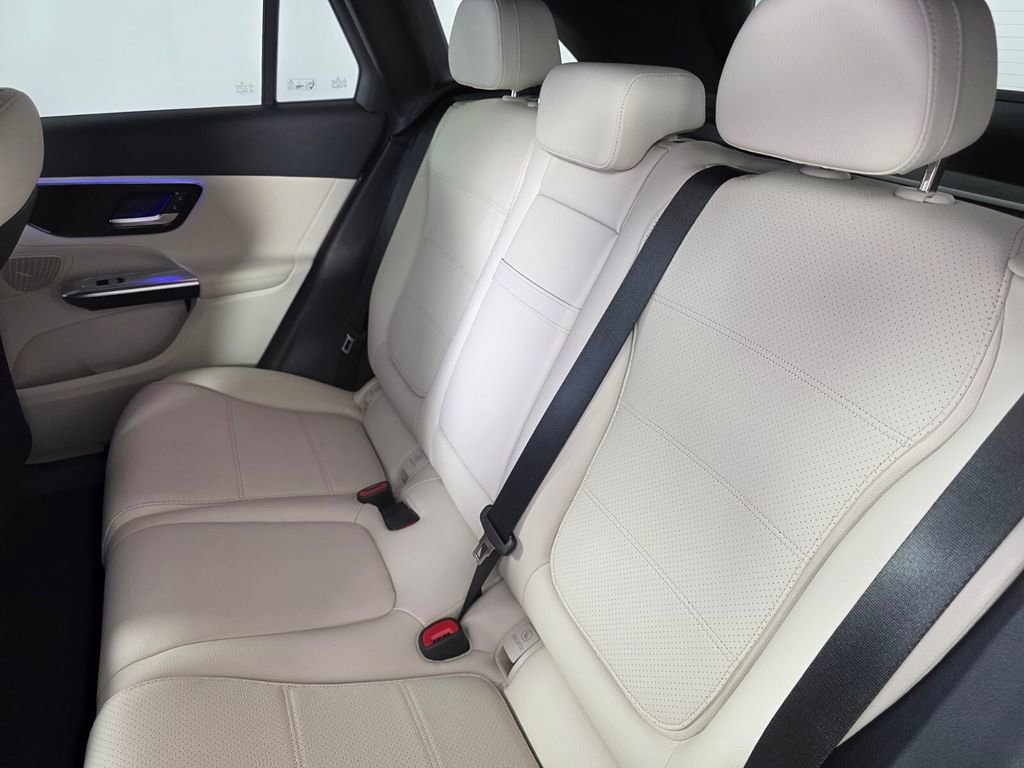 Certified 2025 Mercedes-Benz GLC 300 4MATIC image 14