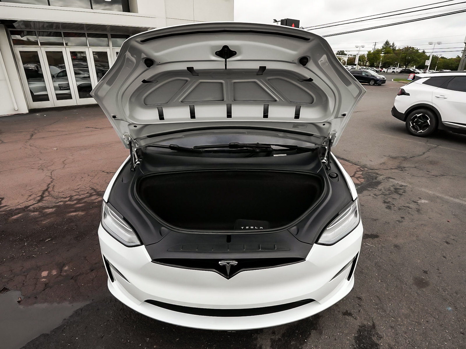 Used 2023 Tesla Model X AWD/4WD image 48