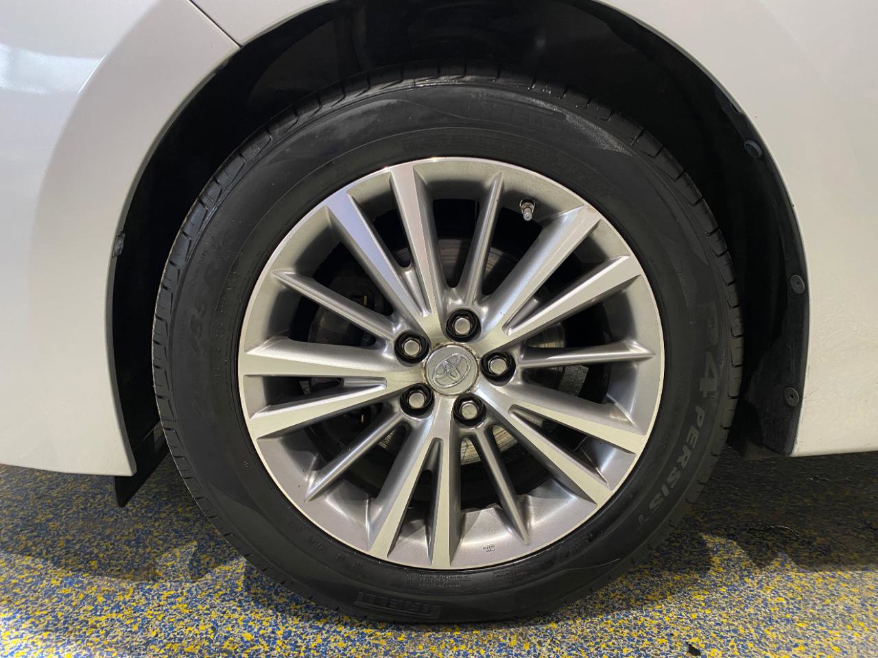 Used 2015 Toyota Corolla LE image 8