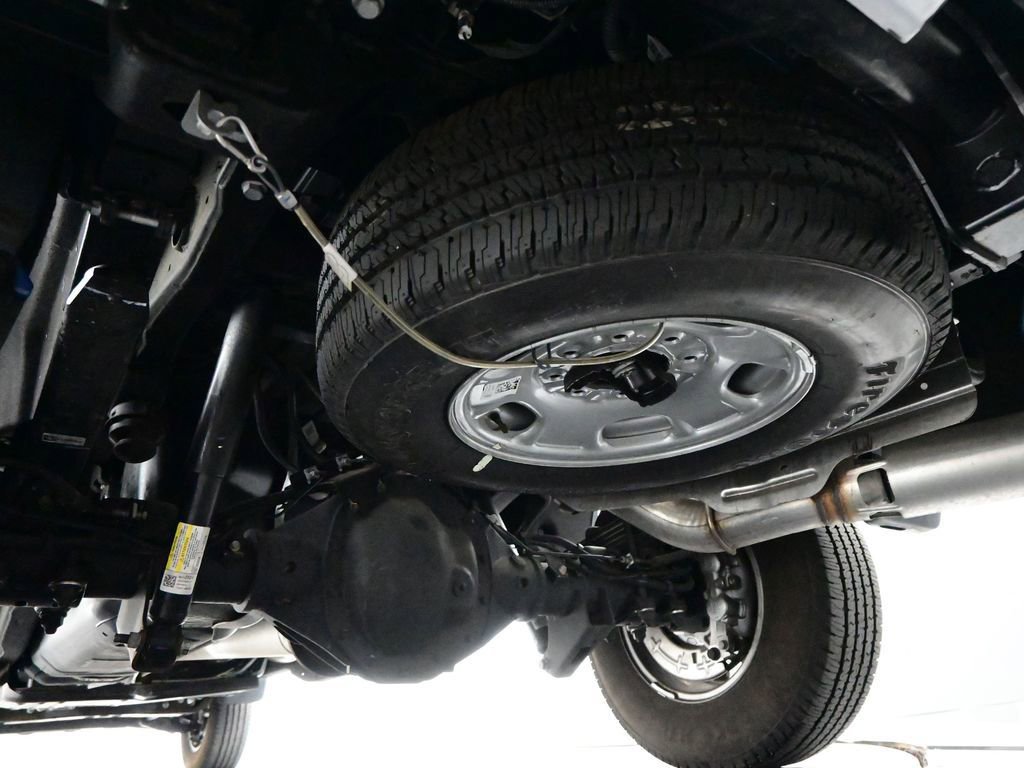 Used 2025 Chevrolet Silverado 2500 LT w/ Convenience Package image 28