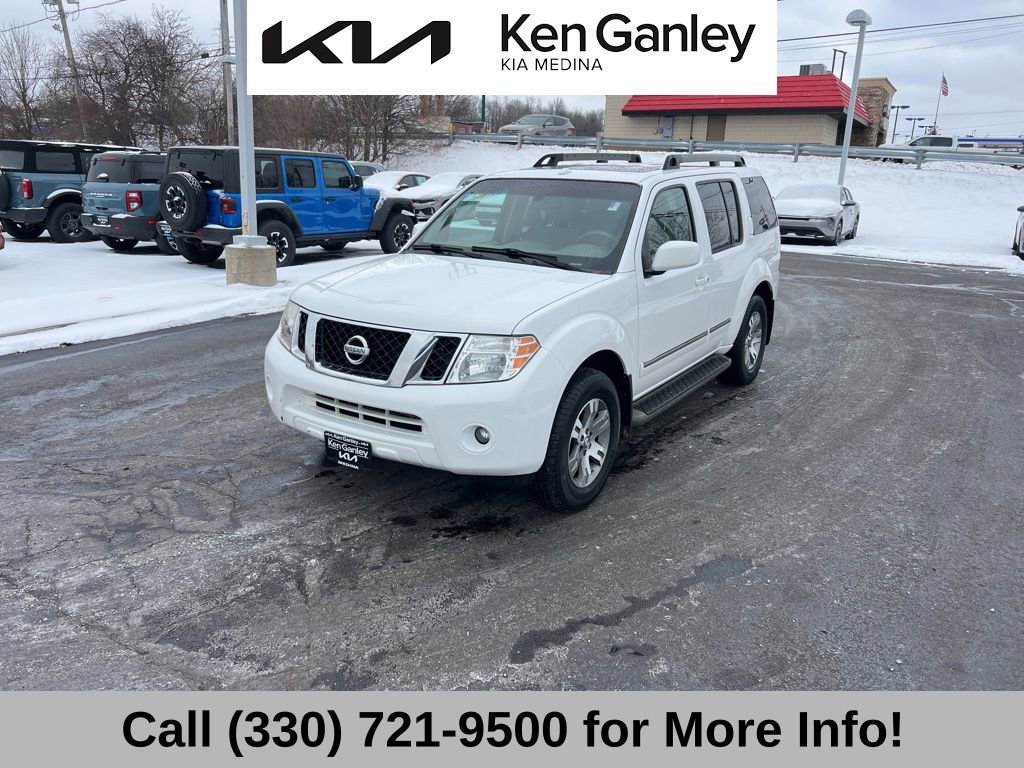 Used 2012 Nissan Pathfinder Silver image 2