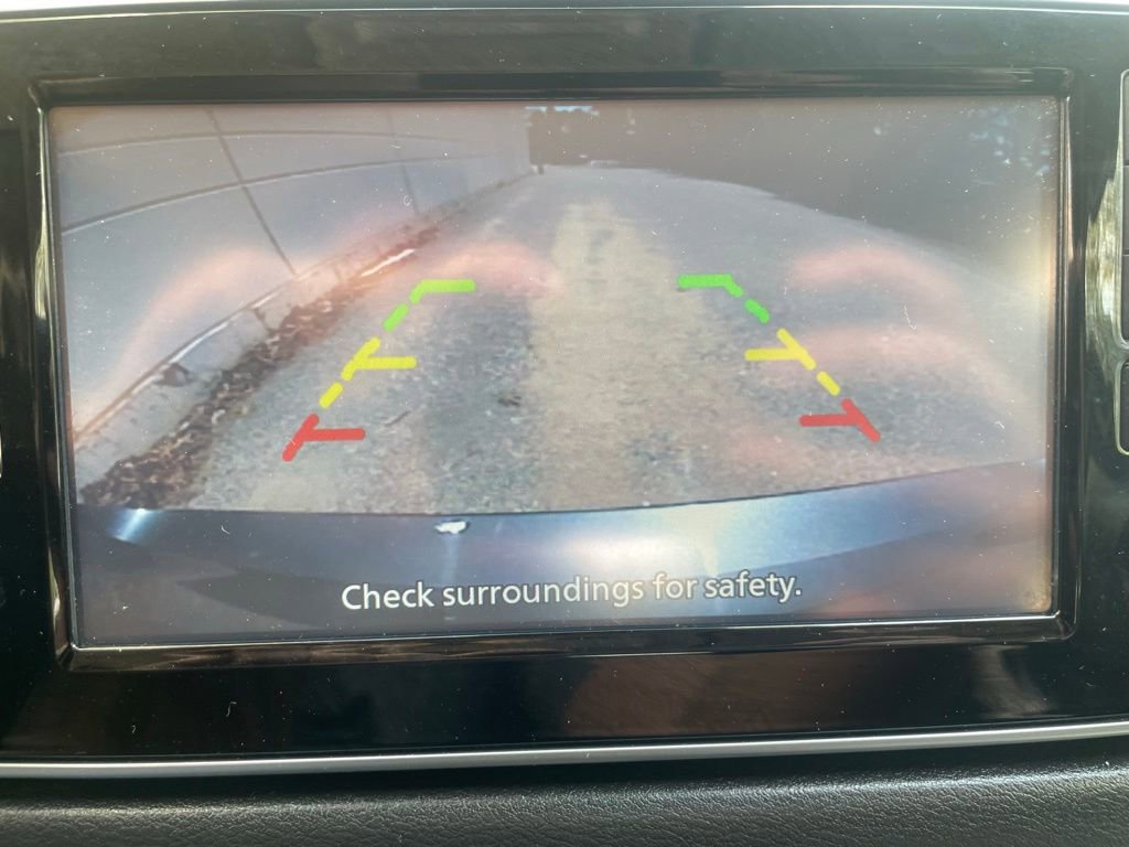 Used 2023 Nissan Versa S FWD image 20