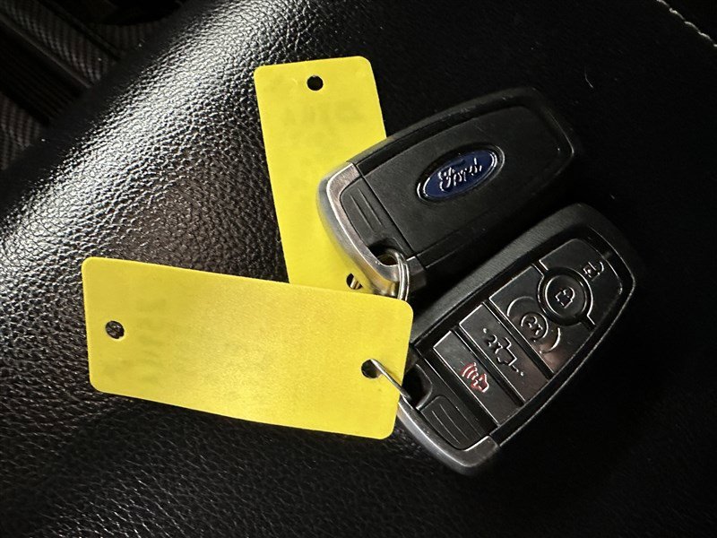 Used 2019 Ford F150 Lariat w/ Equipment Group 502A Luxury AWD/4WD image 25