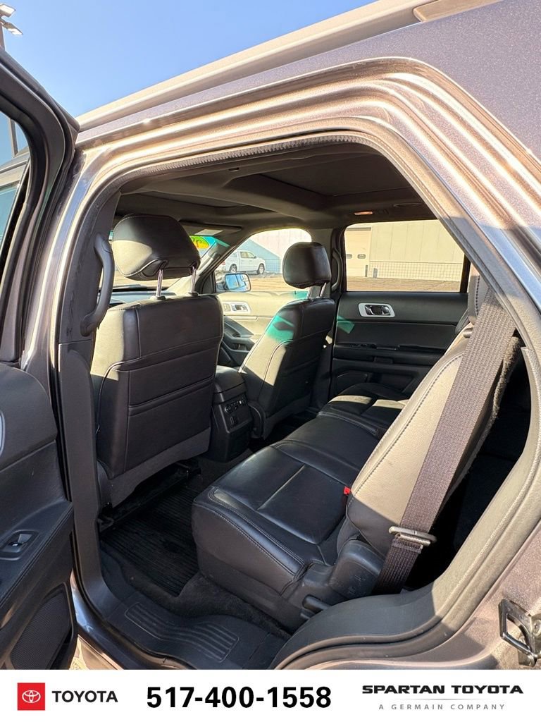 Used 2013 Ford Explorer XLT image 12