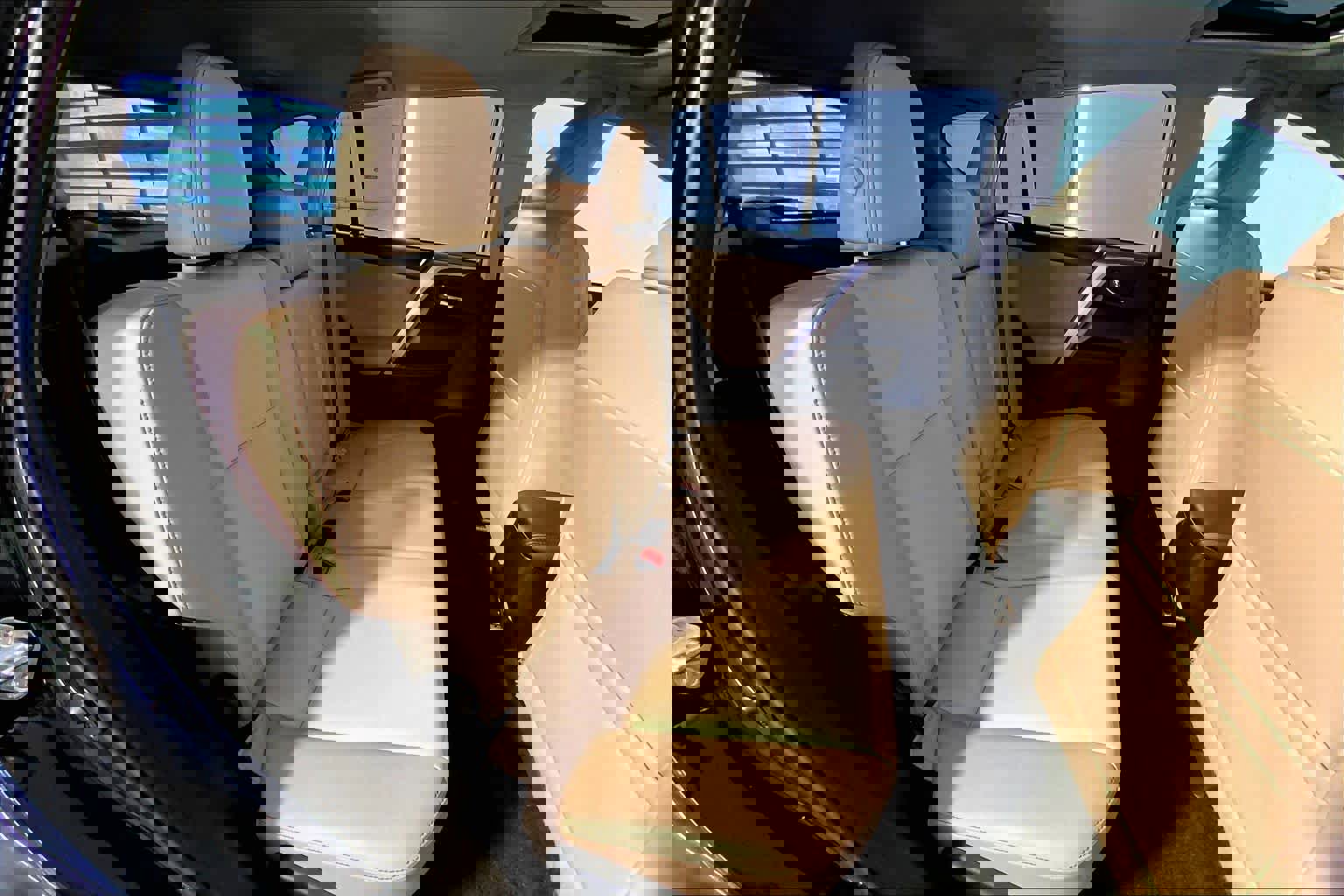 Used 2015 Toyota RAV4 Limited image 19