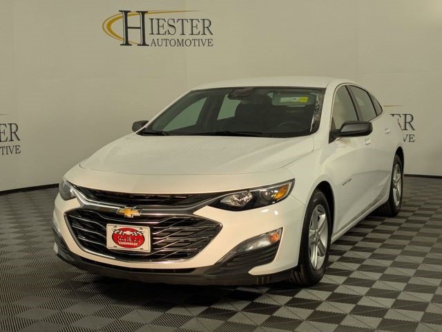 Used 2023 Chevrolet Malibu LS image 4