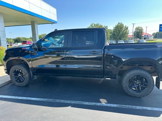 Used 2022 Chevrolet Silverado 1500 Custom Trail Boss AWD/4WD image 5