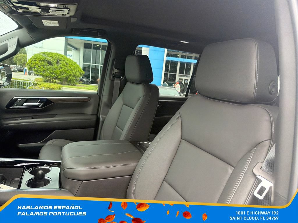 New 2026 Chevrolet Suburban LT w/ Comfort Package AWD/4WD image 16