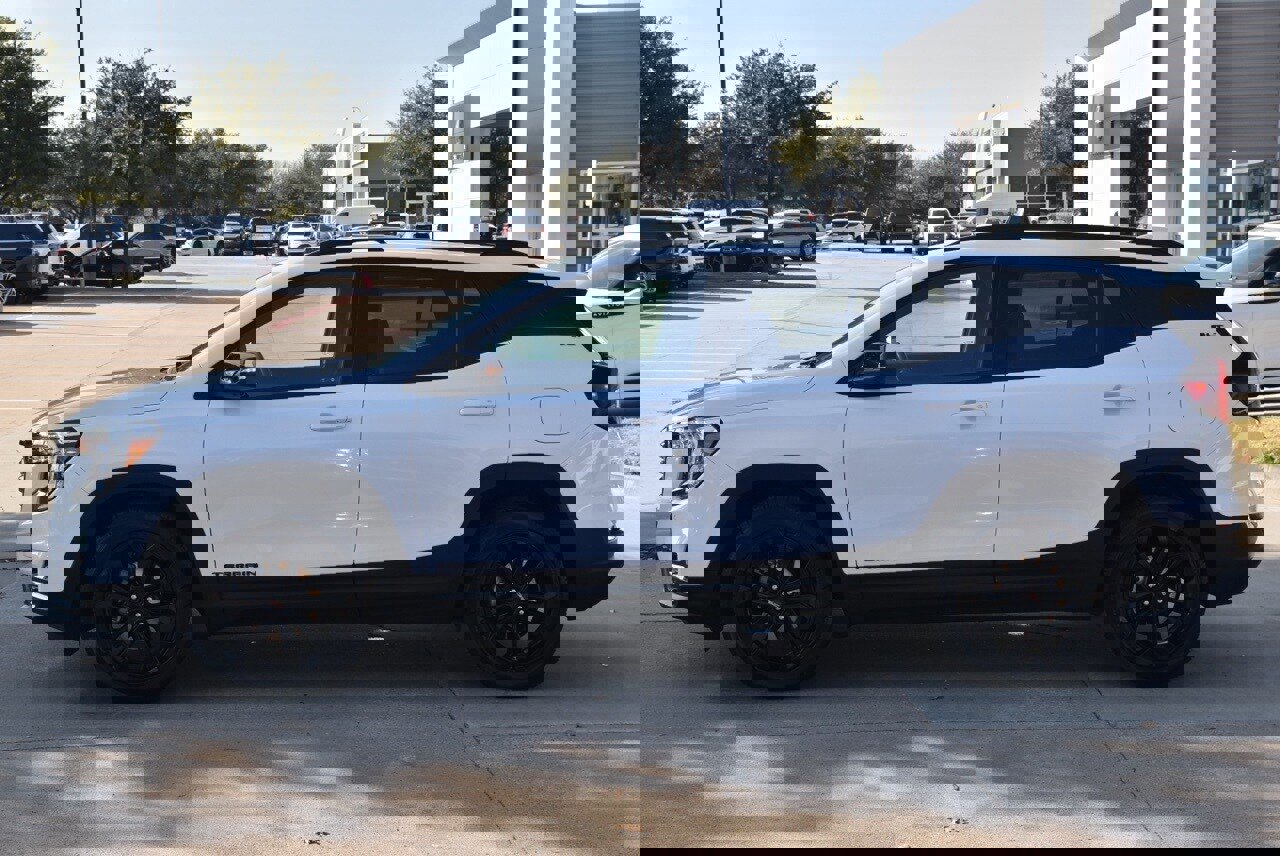 Used 2022 GMC Terrain SLT w/ Infotainment Package II image 12