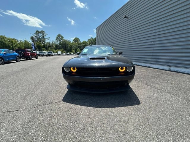 Used 2019 Dodge Challenger R/T w/ Driver Convenience Group RWD image 2