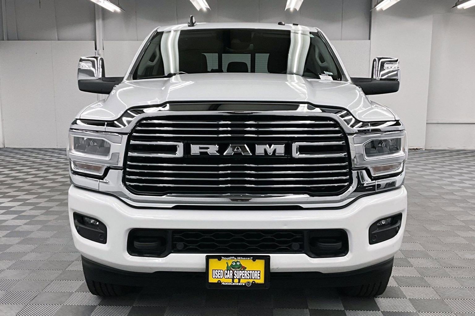 Used 2024 RAM 2500 Laramie w/ Safety Group AWD/4WD image 4