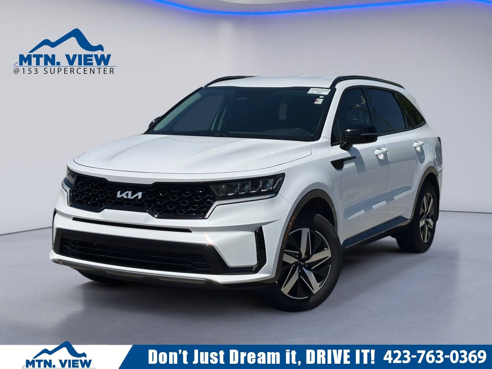 Used 2023 Kia Sorento S