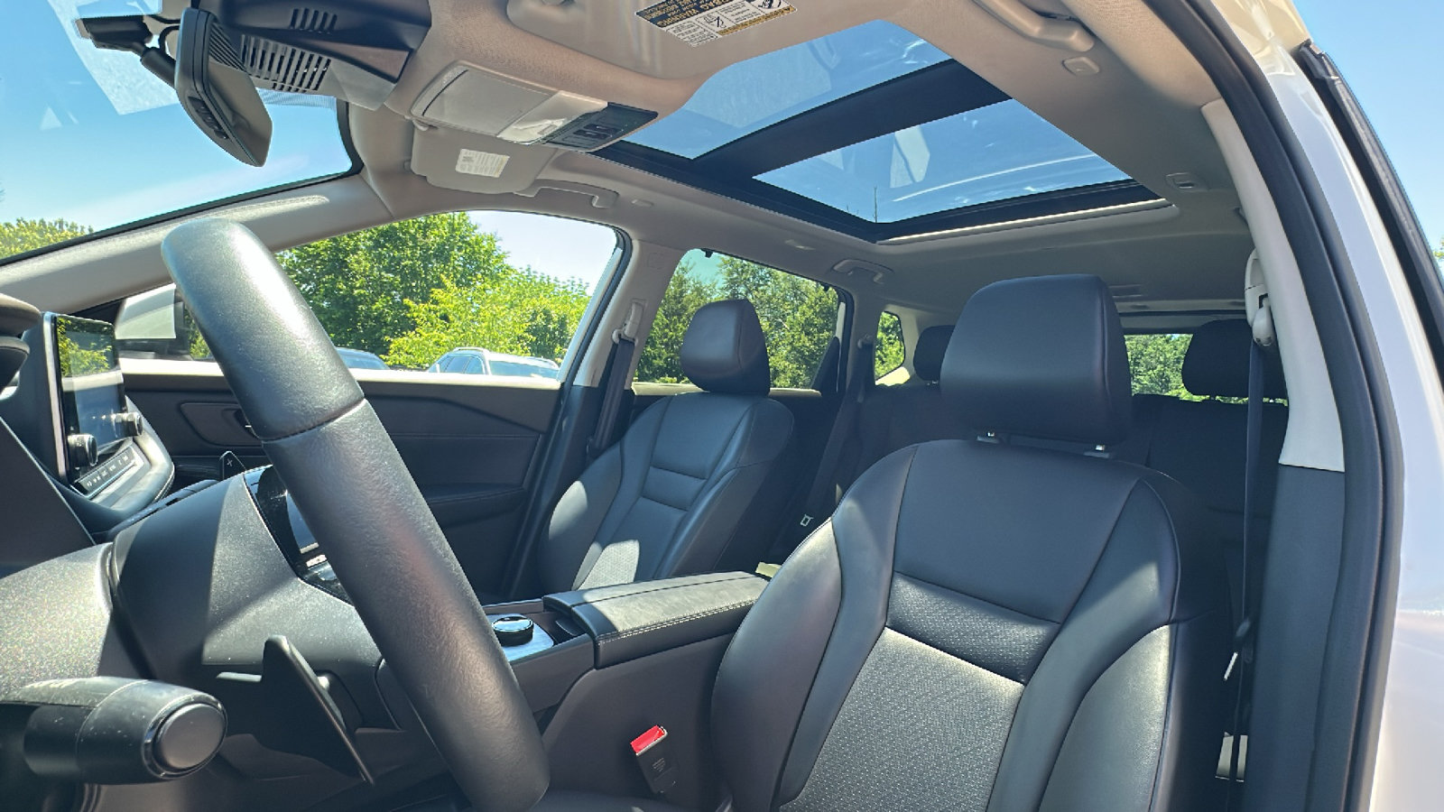 Certified 2023 Nissan Rogue SV w/ SV Premium B Package AWD/4WD image 12