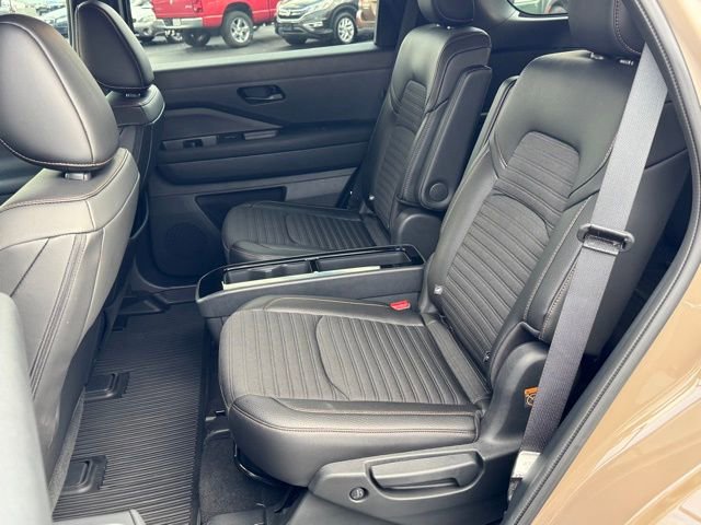 Used 2024 Nissan Pathfinder Rock Creek image 18