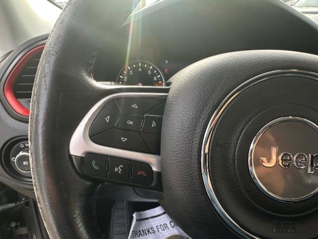 Used 2016 Jeep Renegade Trailhawk image 19