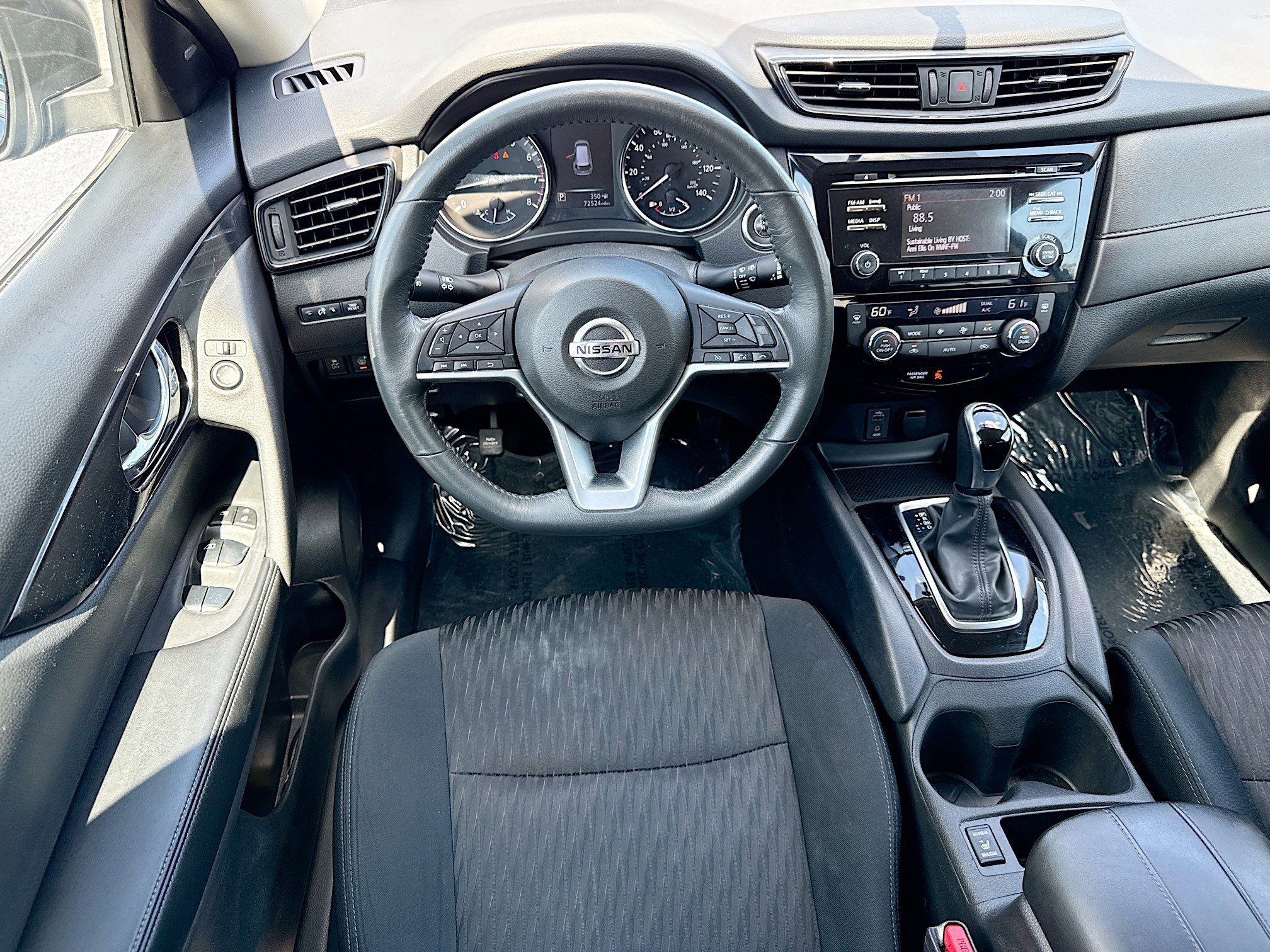 Used 2017 Nissan Rogue SV FWD image 16