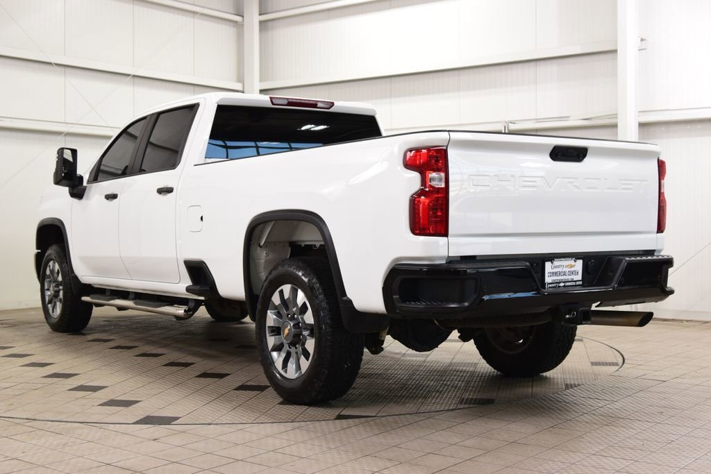 Used 2024 Chevrolet Silverado 2500 Custom w/ Custom Value Package image 5