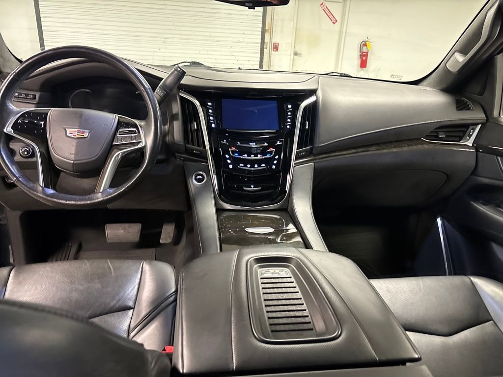 Certified 2020 Cadillac Escalade Platinum image 29
