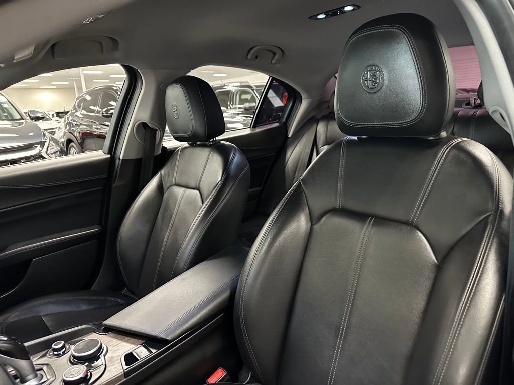 Used 2018 Alfa Romeo Giulia Ti w/ TI Leather Package image 15