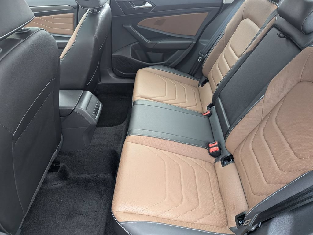 Used 2025 Volkswagen Jetta SEL FWD image 34